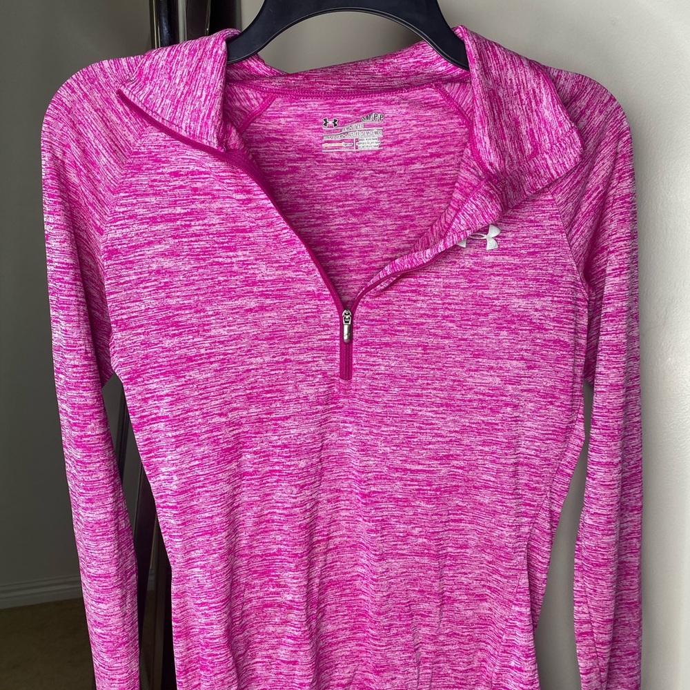 UnderArmor Workout pink long sleeve